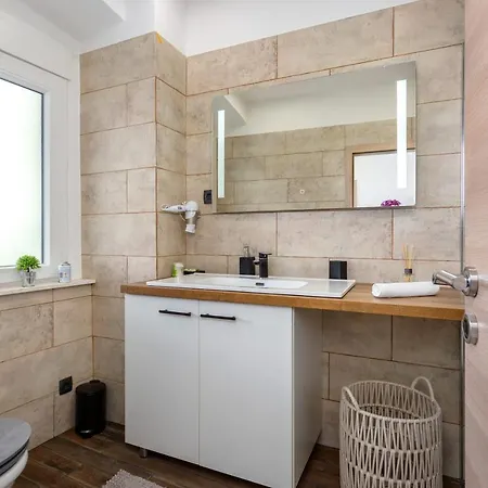 Apartment Nela *