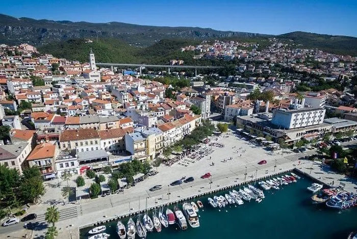 Nela * Crikvenica