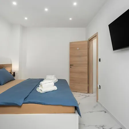 Nela Sea View Apartmán *